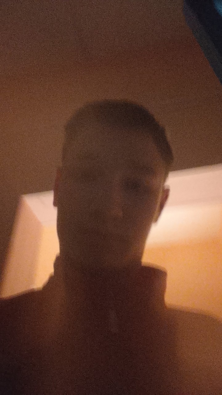 Looky_178810819472554