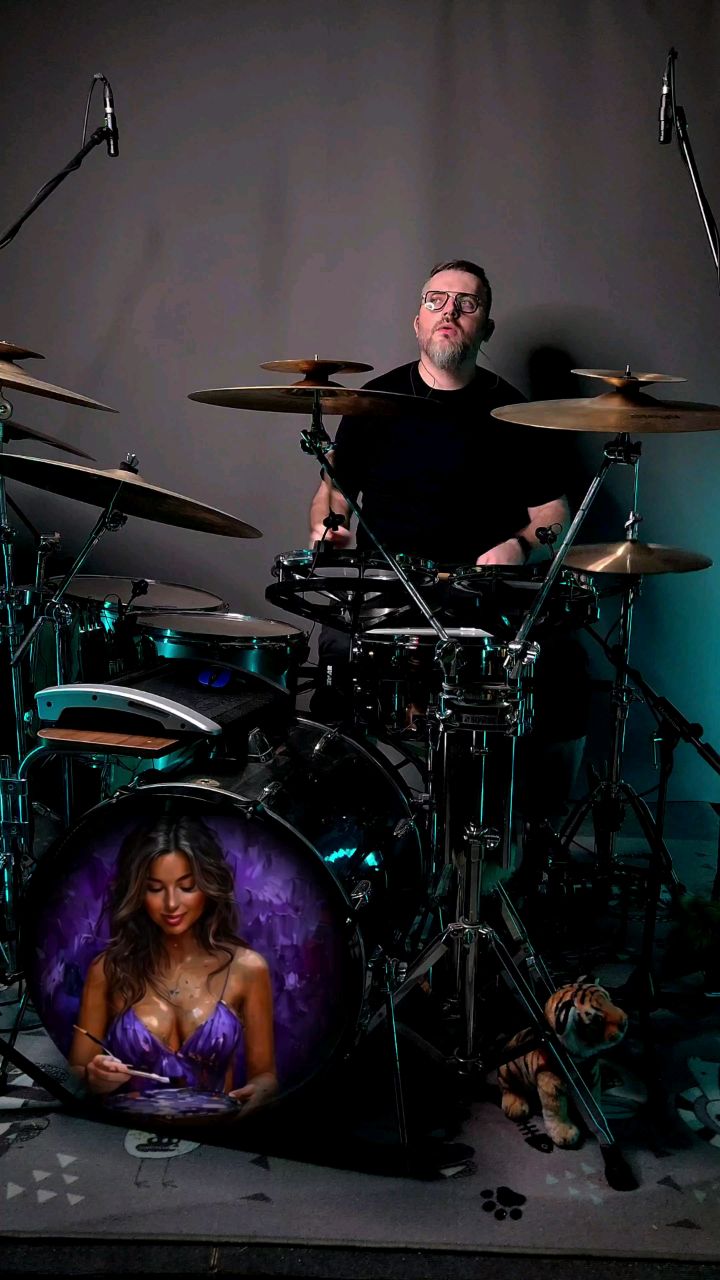 Prakshdrums в LOOKY. #drums,#drumcover,#drummer,#drumming,#prakshdrums,#music,#барабаны. дельфин - художник #...