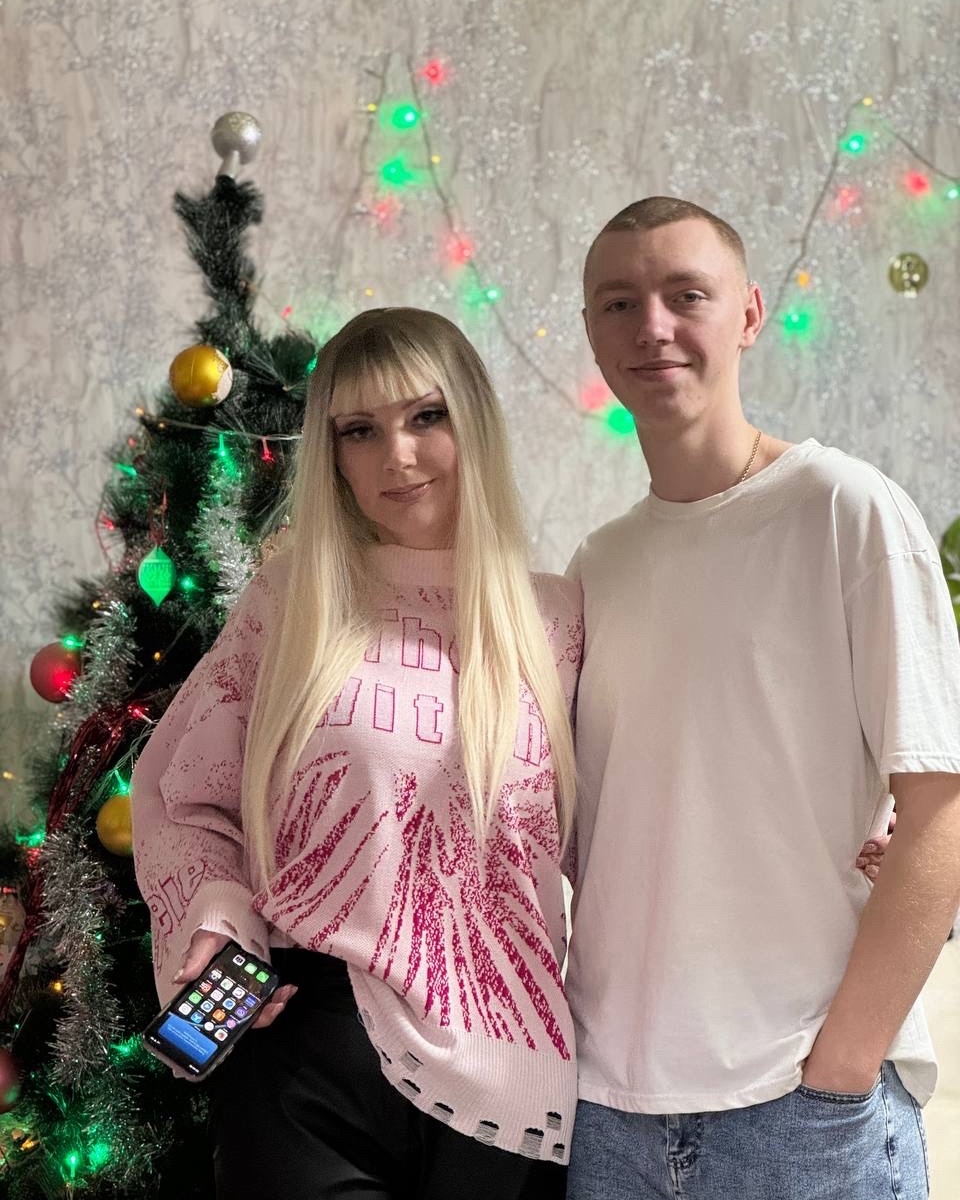 Максим Житарюк в LOOKY — Брат и мама