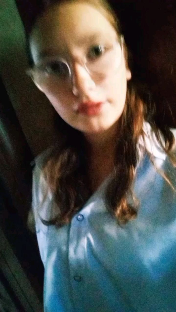 Карина Томика в LOOKY — Подпишитесь на меня пожалуйста https://max.ru/join/UM6UQ7Awg