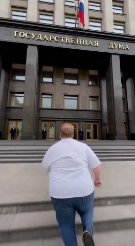 bosstossbu in LOOKY. . Тоха пришел разбират...
