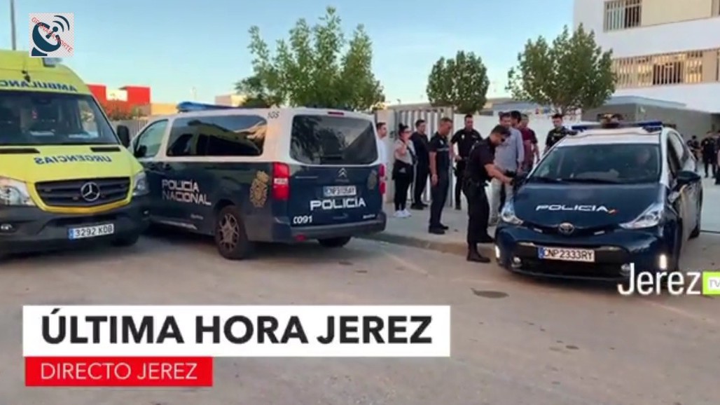 GRANADA NORTE TV в LOOKY — 🔴 ÚLTIMA HORA: Un alumno de 4º de la ESO hiere con un cuchi