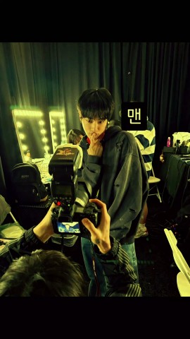 Ева_007 в LOOKY. #bts,#btscomeback,#jin,#jinbts. Ок, google, как стат...
