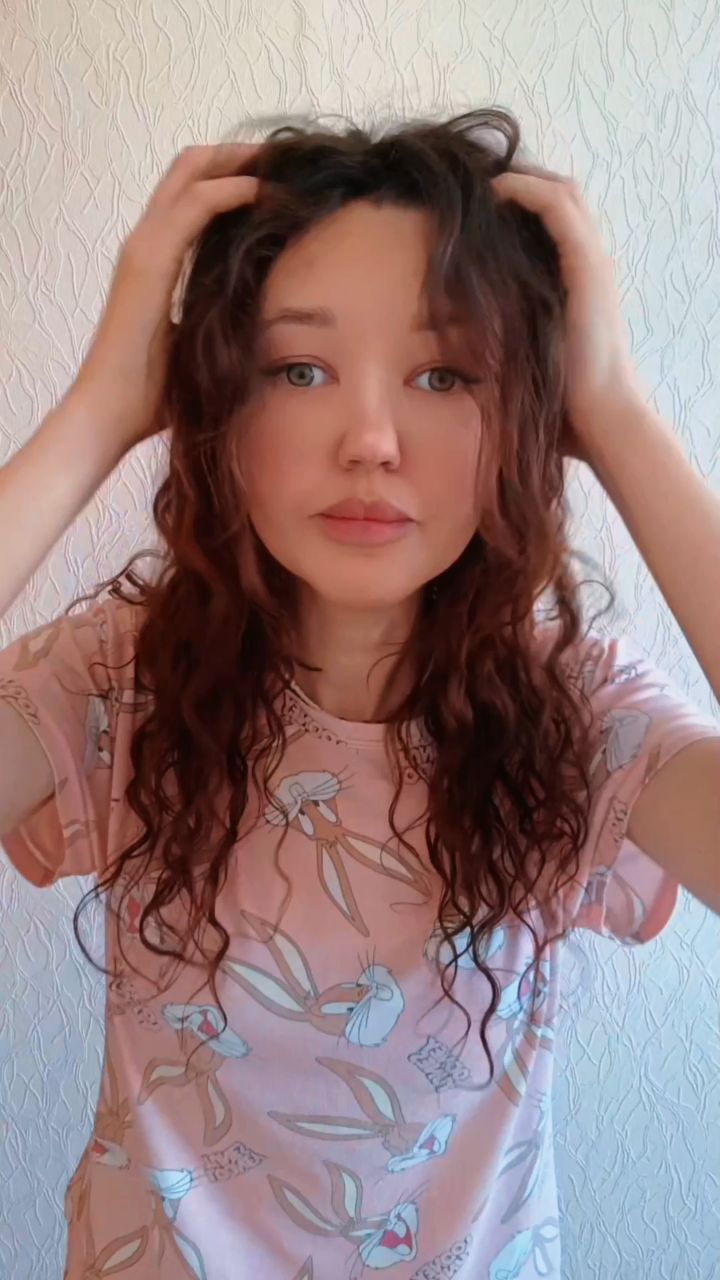 marina_hair172 в LOOKY. . Надо? Не надо? 
- Ко...