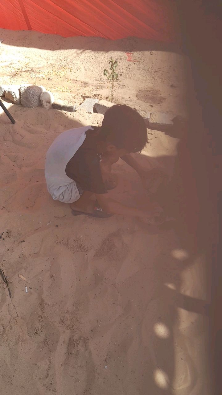 Tareq в LOOKY. . https://gofund.me/58...