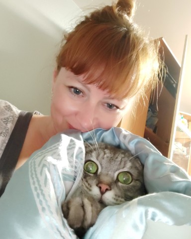 jusik__happy_cat в LOOKY. #джусик_нн,#котоблогер,#looky,#вислоушка,#Шотландскийвислоухий,#милашка,#любимчик,#котики,#кот,#пушистик,#мыизкотограма,#LOOKY_топ,#мойкотик,#котикинаркотики,#котикиправятмиром,#безкотаижизньнета,#кошкитакиекошки,#котомафия,#котомагия,#котикирулят,#питомец,#любимыйпитомец. Я и Ма хулиганьё 
🤣...