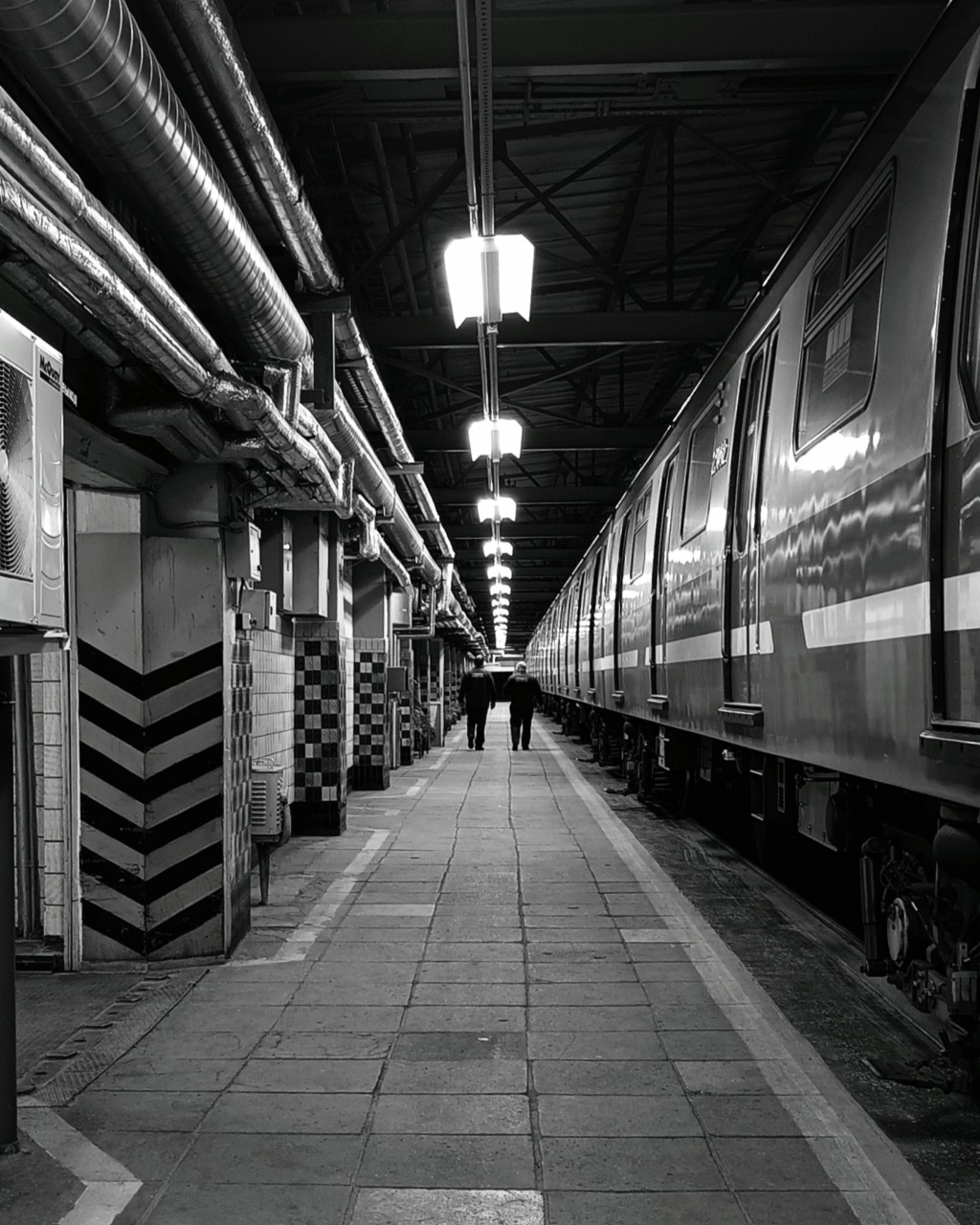 rango в LOOKY — #депо [#чб ](чб)[#метро ](метро)