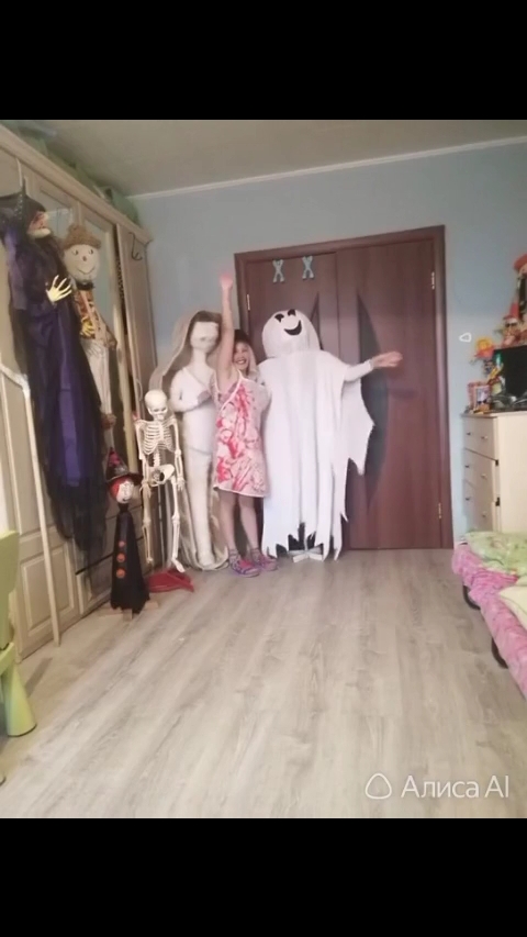 alisaalisa1979 в LOOKY. #амирка,#хэллоуин,#halloween,#сабрина,#рождество,#пасха,#тахмина,#тоировы,#амирка,#детимодели,#красивыедети,#детизвезд,#танцы,#шоубизнес,#жиза,#интересное,#вк,#vk,#косплей,#семья,#скетчи,#юмор,#приколы,#смех,#пранк#розыгрыш#мойдень,#открываюмир,#снегвокруг,#лукнедели,#декор#базовыйминимум,#кошачьинежности,#баланс,#реальнаяжизнь. #амирка #хэллоуин #h...