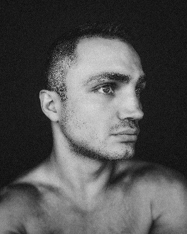 Майкл Бэссетт в LOOKY. #фотография,#фото,#фотосессия,#фотограф,#фотоискусство,#портрет,#чбфото,#фотоискусство. #фотография #фото #ф...