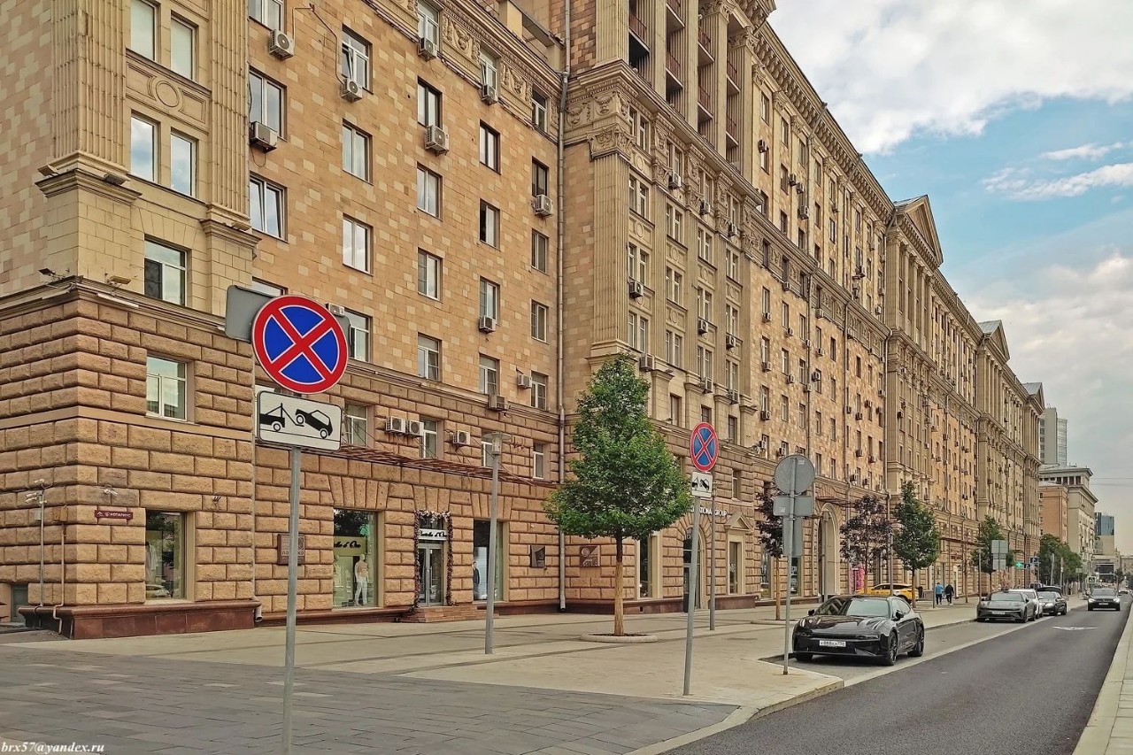Москва, Новинский бульвар
#77Мск #77 #Москва