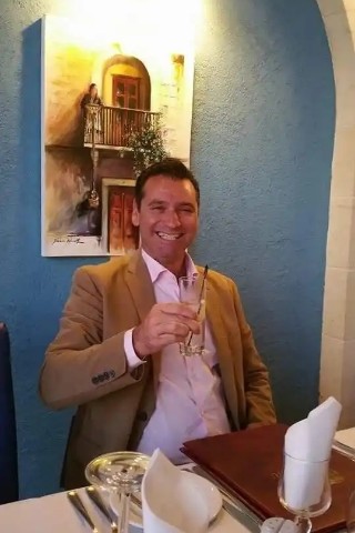 Sam Fisher в LOOKY. . 🥂