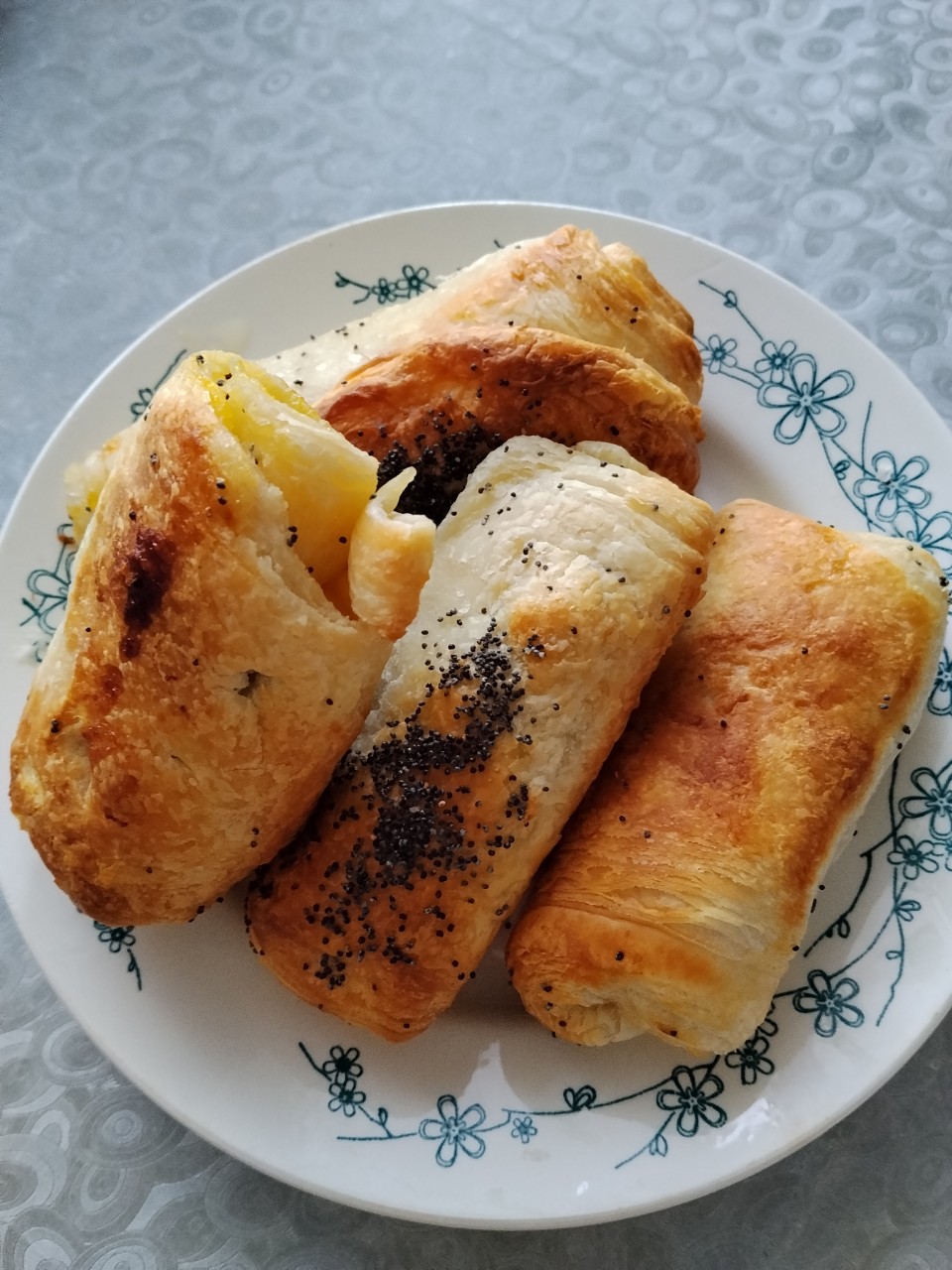 Ядвига 11.56 в LOOKY — Рулетики с манго 🥭