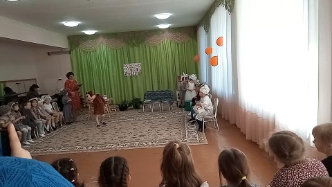 m1ckl_e в LOOKY. . Утренник
