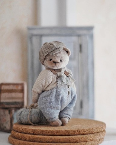 _cutest_toys_ в LOOKY. #mimidooll,#теддимишка,#мишкатедди,#теддик,#теддимир,#ручнаяработа,#handmade,#teddist,#collection,#tettybear,#teddyartist,#teddyminiature. Мишка-работяга

Непр...