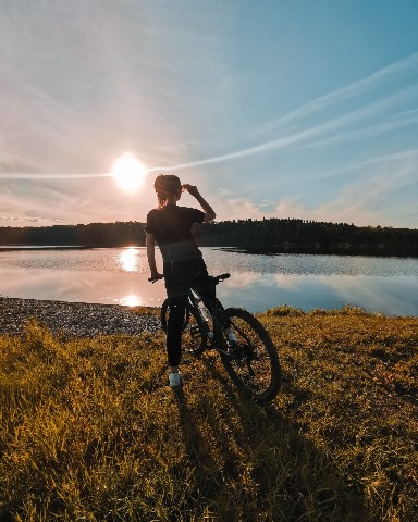 Looky_1698738678690 в LOOKY. #vitebsk,#belarus,#cycling,#cyclinglife,#cyclinggirl,#cyclinglife,#cyclingculture,#bike,#bike,#bikelife,#mtb,#womanonbike,#adventure,#витебск,#беларусь,#закат,#велосипед,#велопрогулка. #vitebsk #belarus #c...