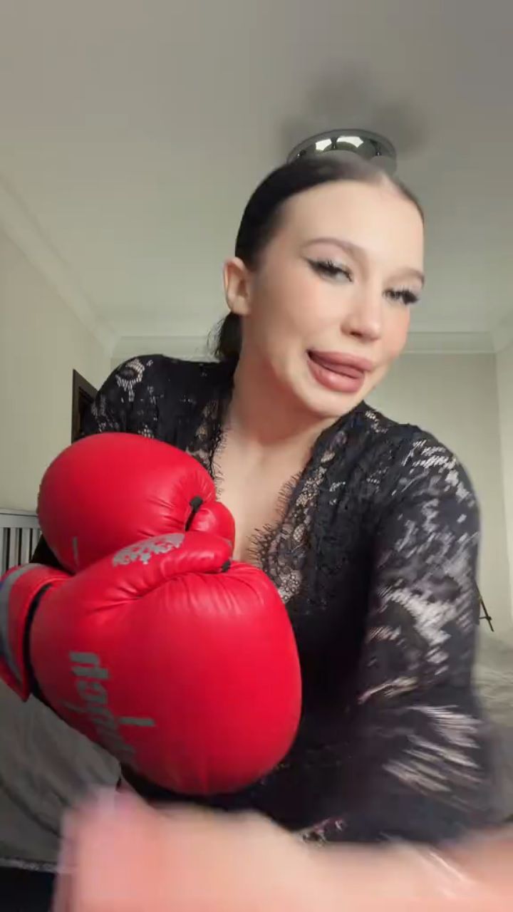 Лера in LOOKY