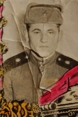 znatal_psi в LOOKY. . С днём Победы!

Един...