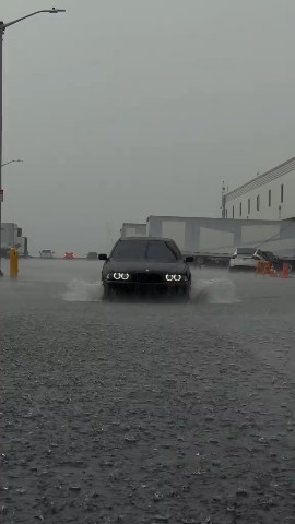 F9zer в LOOKY. . [#bmw ](bmw)[#carvid...