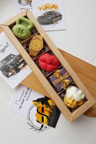 Шоколад ручной работы Зеленоград в LOOKY. #js_chocolate,#конфетыручнойработывзеленограде,#шоколадназаказ,#подаркисовкусом,#зеленоград,#андреевка,#голубое,#всевшоколаде,#looky_топ,#шокобукет,#шоколадручнойработы,#презент,#домашняявыпечка,#шоколадныефигурки,#шоколадныефигуркиназаказ,#шоколадныенаборызеленоград,#шоконабор23февраля,#шоколадныегубы,#подаркизеленоград,#авторскийшоколад,#zelenolife,#23февраля,#мужскойподарок,#подароксхарактепом. #js_chocolate
#конфе...