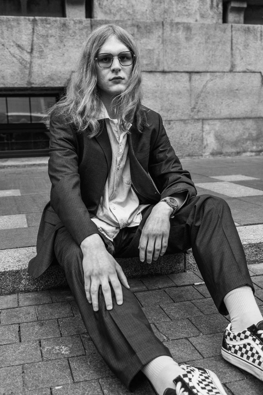 LOOK в LOOKY — Прогуливался недавно. Встретил на улице этого парня! И от он