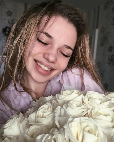 Vika_vs_ в LOOKY. . 🥰1,6 [@Vladislav_Ch...