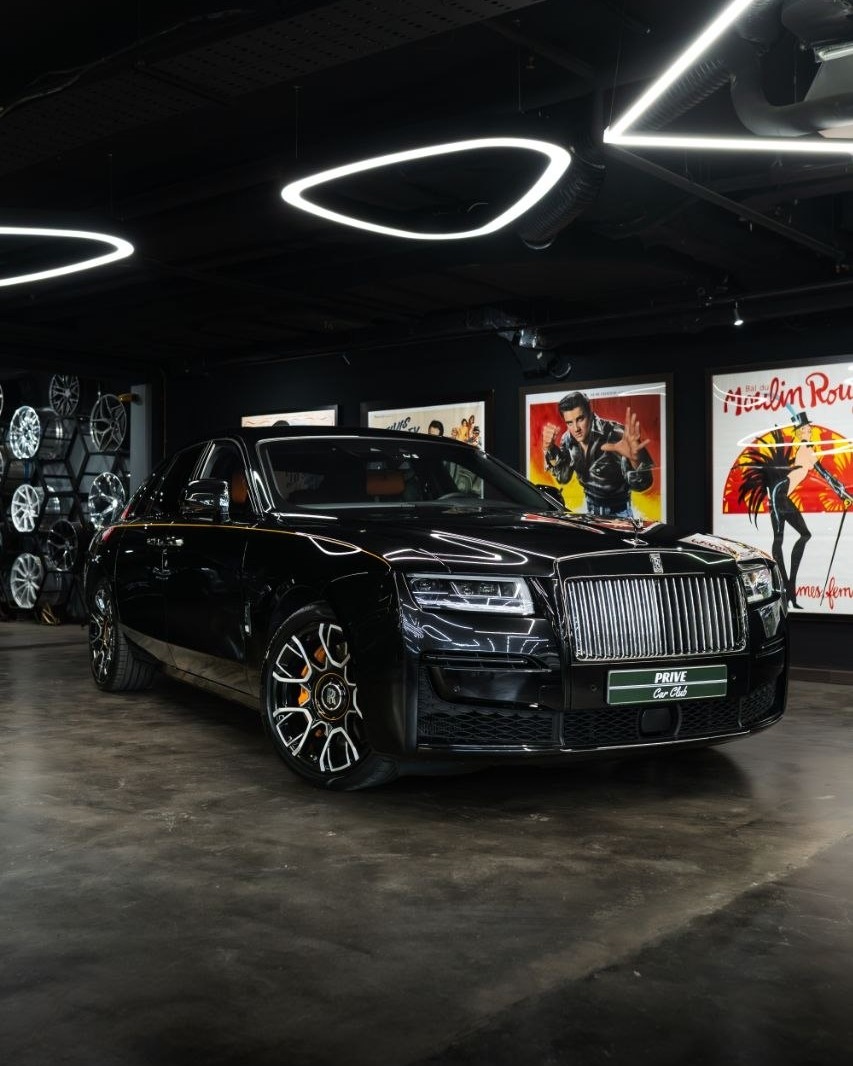 Rolls-Royce Призрак

Для этого премиального автомобиля выполнили точечные реставрационные работы, вернув первозданный вид ключевым элементам автомобиля.

Отреставрировали диски, а также провели локальную чистку водительского сиденья и ювелирную реставрацию руля — вернули коже матовую текстуру, мягкость и идеальный цвет без перешива.

Работа с материалами такого уровня требует абсолютной аккуратности, и мы снова доказали это на деле.

89670210077
@prive_manager 
Усачева 2с1 - маршрут для навигатора