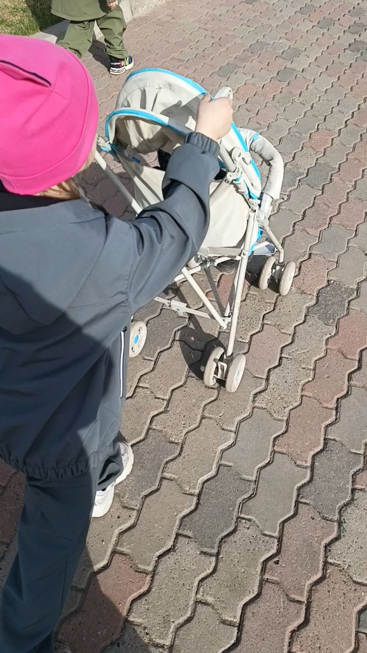 tanuschka124 в LOOKY. . Помощница 💚💚💚