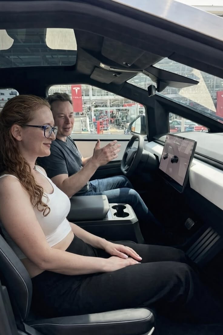 Elon Musk в LOOKY — публикация