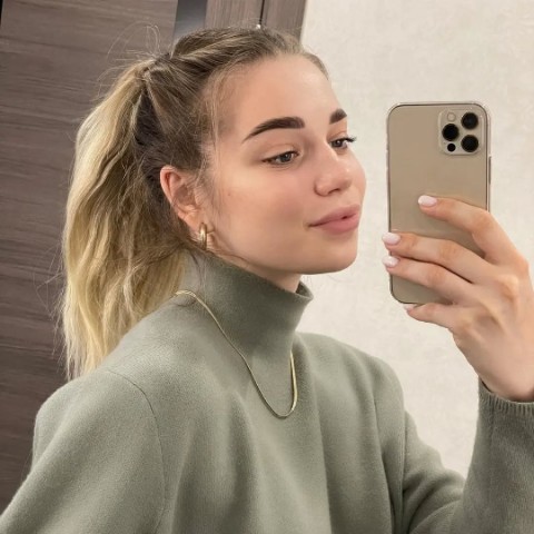 vika__vs__ в LOOKY. . Завтра иду  в парикм...