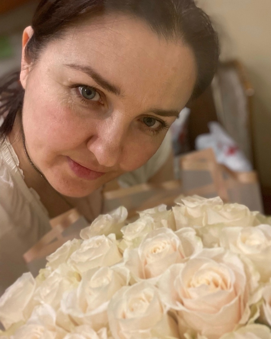 После долгого отсутствия в сетях интернета я решила вернуться.

У меня столько всего произошло! Ого-го! 

И уж поверьте, много чего интересного есть рассказать и показать.