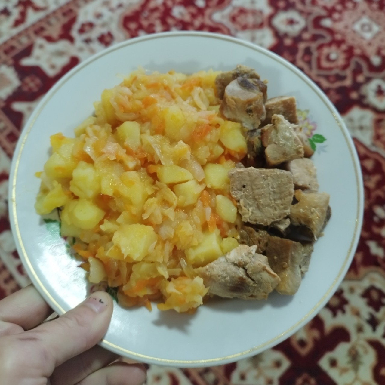 Рецепты от Виктории Поляковой в LOOKY — #Сегодня готовила капусту тушёную с картофелем и шашлыки (вс