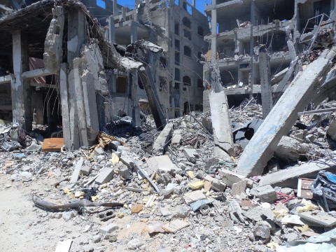 Tareq в LOOKY. #SupportMyFamily,#DonateAndShare,#HumanitarianAppeal,#HopeForSurvival. 💔 War does not only...