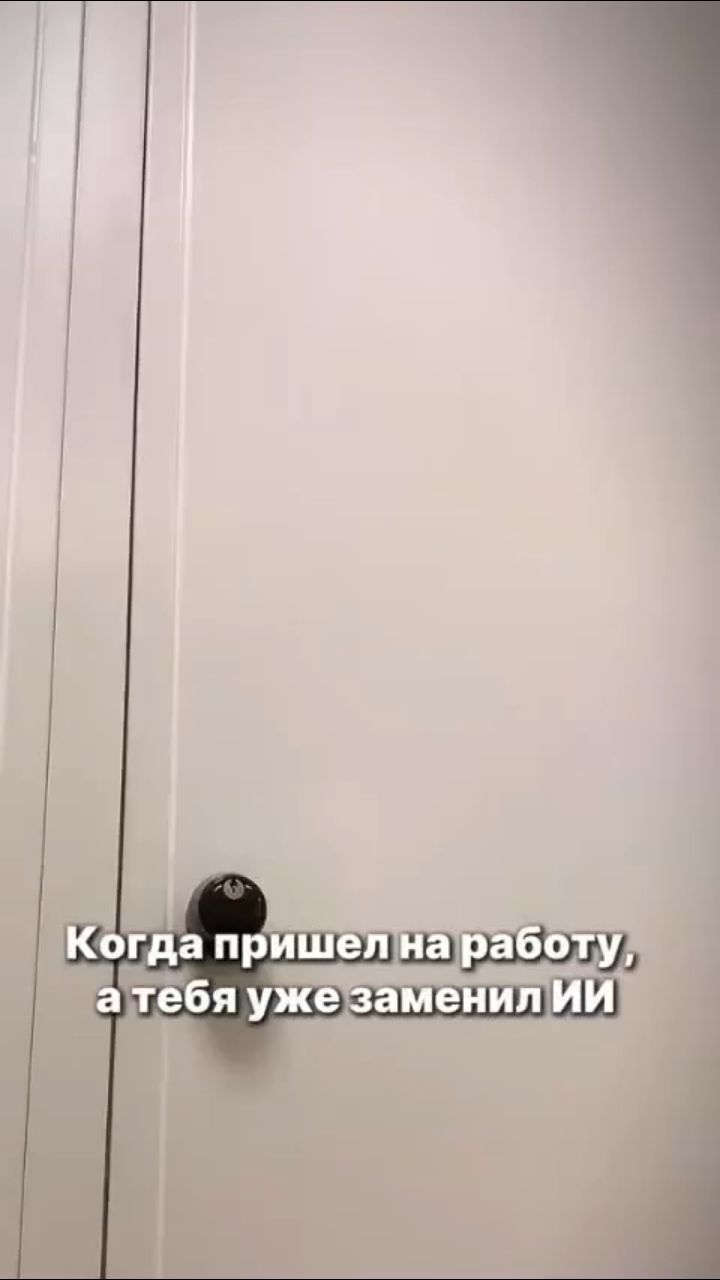 Какой-то парень.. в LOOKY. . Не моё, но факт ;)