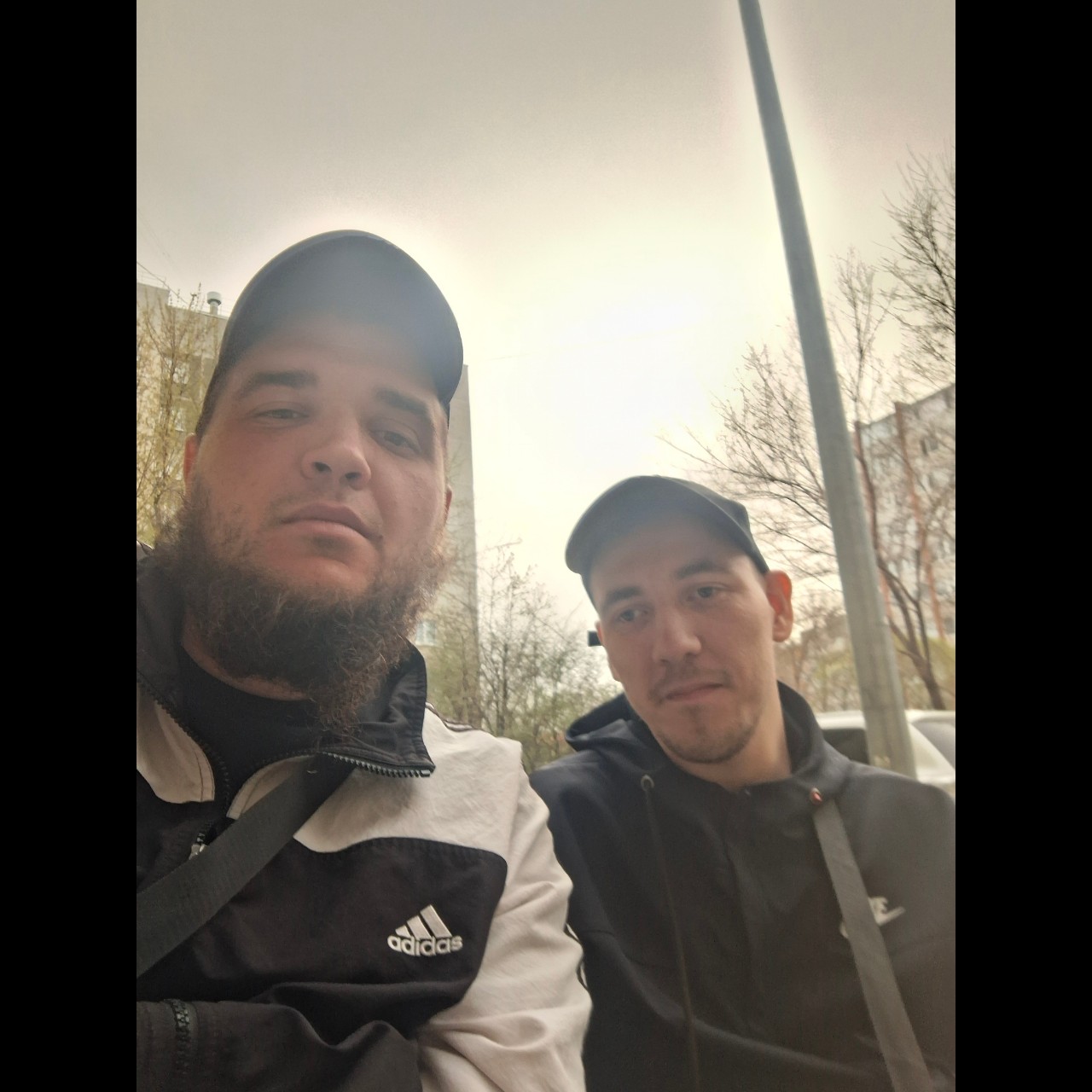  в LOOKY — Фотка с братским