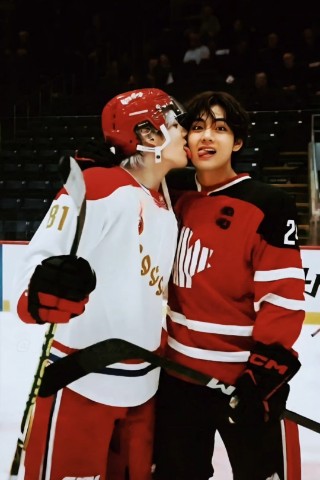 Рина Vkook в LOOKY. #jungkook,#taehyung,#vkook. Когда вспышка репорт...