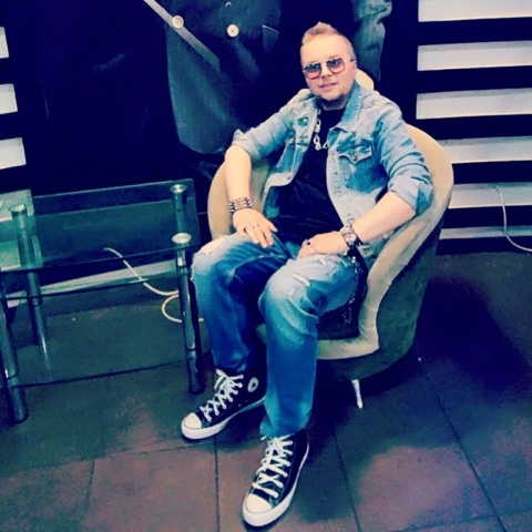 Petr Sergeev в LOOKY. #petrsergeev. Клуб «Маэстро». Выст...