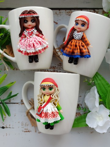 meshina.tat в LOOKY. #полимернаяглина,#лепкаизглины,#декорнакружке,#кружкасдекором,#удмуртка,#удмуртскийнаряд. Что ещё в наличии? 
...