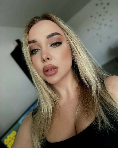 hot_girls_hub в LOOKY. . 