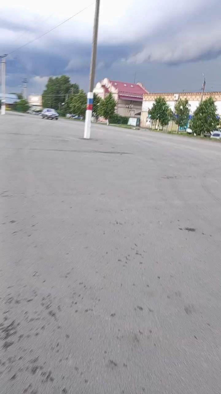 Looky_177130822071502 в LOOKY. . Надвигается дождь