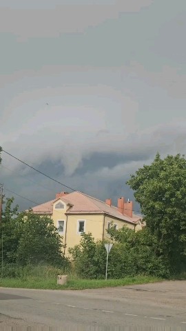 aidenytrpx в LOOKY. . Надвигающийся грозов...