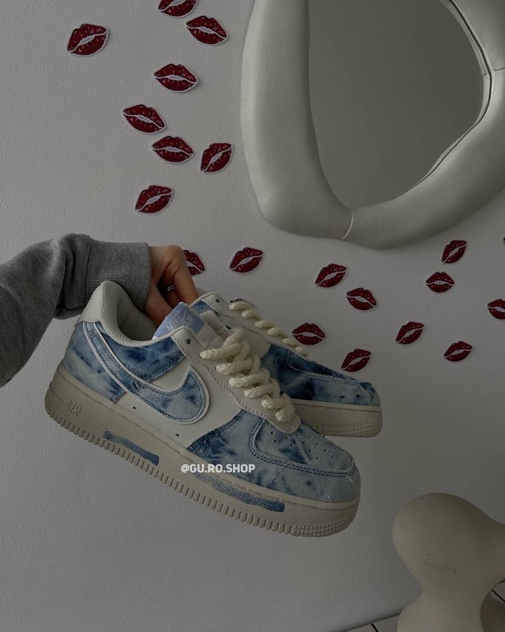 Кроссовки Nike, люксовое качество💙

Размерный ряд: 36-37-38-39-40-41

Цена: 3500

Артикул: А171.00.41

#обувь #крассовки #women
