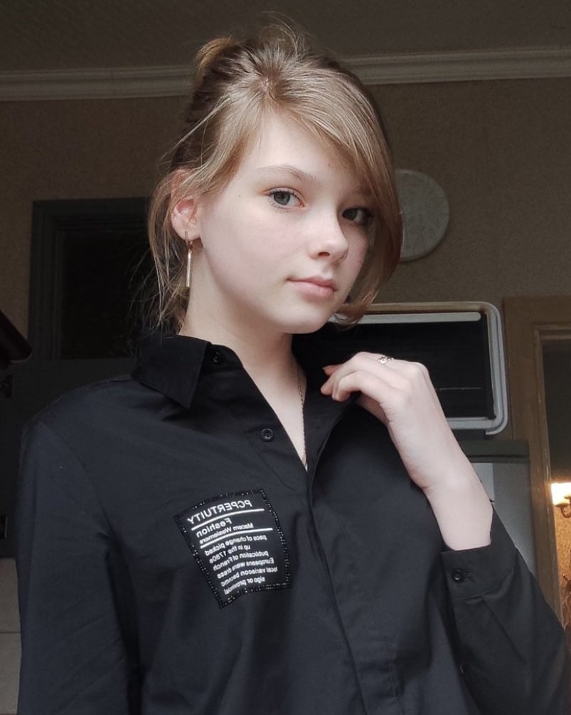 [#girl](girl) #like [#LOOKY_топ](LOOKY_топ) #лайк