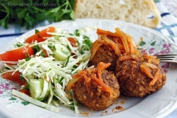  в LOOKY — Тефтели с гречневой крупой

В 100 гр - 170 калорий
9 гр белк