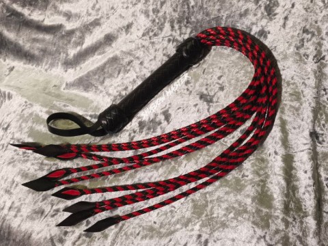 shadow_master_lw в LOOKY. #ShadowMaster,#flogger,#floger,#плеть,#bdsm,#бдсм,#порка,#кожа,#leather,#leathercraft,#кошка,#cat. Кошка 9 хвостов

#Sh...