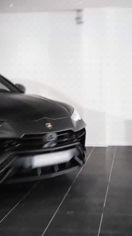 Porsche в LOOKY. . Lamborghini URUS
