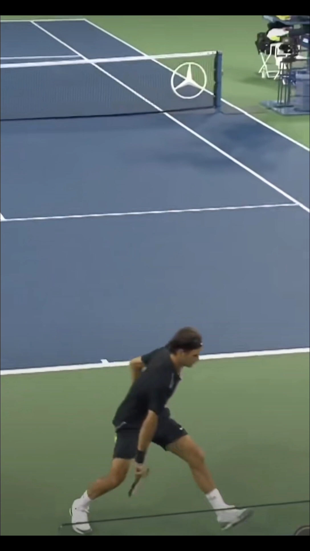 XTenSYAPW в LOOKY. . Roger Federer receiv...