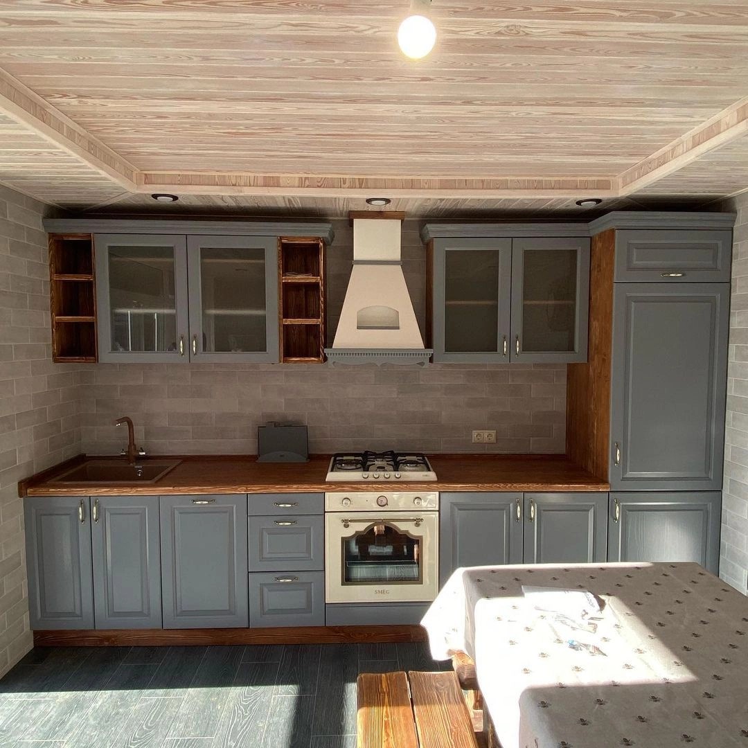 Кухня из массива
Изготовление на заказ
#мебельпрованс #прованс #интерьерпрованс #мебельизсосны #детскиекровати #деревяннаямебель #детскаямебельмосква #мебельныйсалон #мебельназаказ #мебельдляспальни #дизайнерскаямебель #мебельиздерева #мебель #мебельныймагазин #мебельдлякафе #мебельотпроизводителя #мебельизмассива #мебельнаяфабрика #мебельвмоскве #мебельдлягостиниц #мебельдляресторанов #интерьер #мебельручнойработы #стильнаямебель #уютныйдом #мебельмосква #уютвдоме #заказатьмебельспб #стильпрованс [#каминнаяполкаизмассива](каминнаяполкаизмассива) 