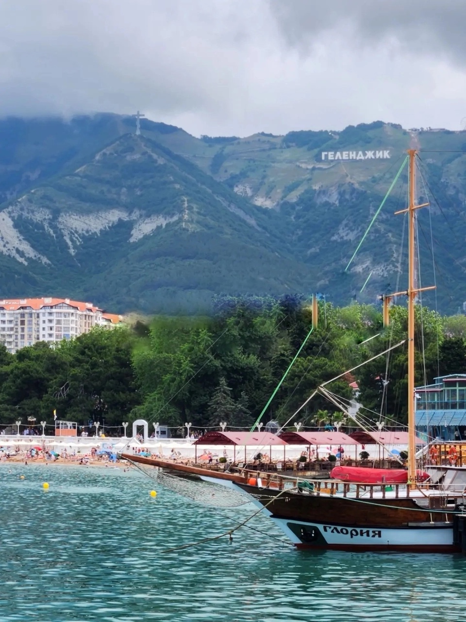 lovegelendzik в LOOKY — Прекрасное утро в Геленджике 💙🌊 🚢 

Всем веселых летних д