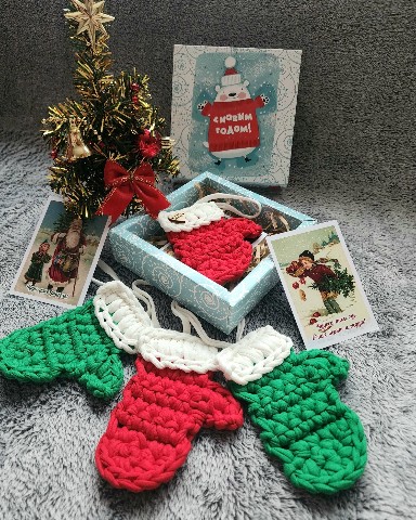 Looky_1673429107525 в LOOKY. #трикотажнаяпряжа,#рукоделие,#хобби,#катявяжет,#новыйгод,#зима,#январь,#варежка,#варежканаелочку,#елочнаяигрушка. У нас морозно -23, а...