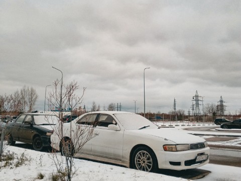 Vladislav Sotnikov в LOOKY. . Toyota Cresta 1993 м...